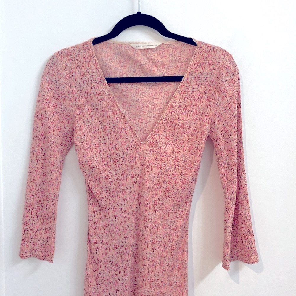 Diane Von Furstenberg DVF Vintage  Early 2000’s Silk Print Midi Dress Pink Sz S
